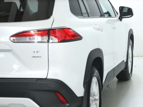 Certified 2023 Toyota Corolla Cross LE AWD/4WD image 43