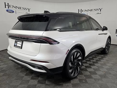 Used 2026 Lincoln Nautilus Reserve w/ Jet Appearance Package AWD/4WD image 5