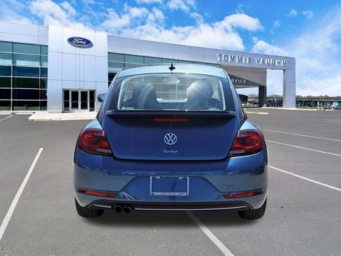 Used 2019 Volkswagen Beetle 2.0T SE image 3