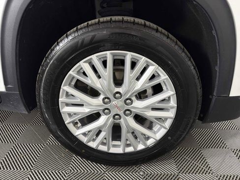 Used 2024 GMC Acadia Elevation AWD/4WD image 10