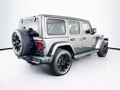 Used 2021 Jeep Wrangler Sahara image 9