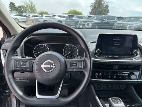 Used 2024 Nissan Rogue S FWD image 24