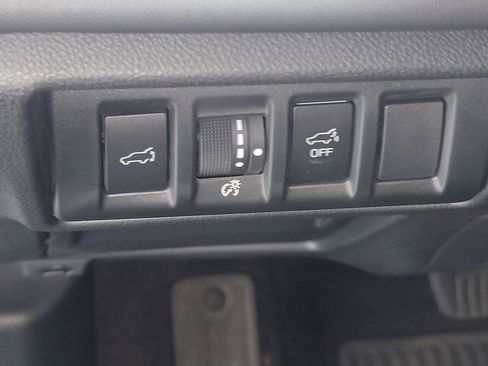 Certified 2025 Subaru Outback Limited XT image 19