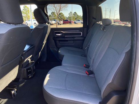 Used 2024 RAM 2500 Big Horn image 32