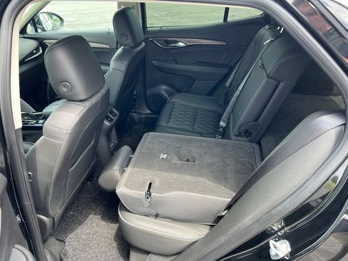 Used 2023 Buick Envision Avenir FWD image 29