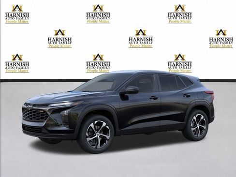 New 2026 Chevrolet Trax RS FWD image 2