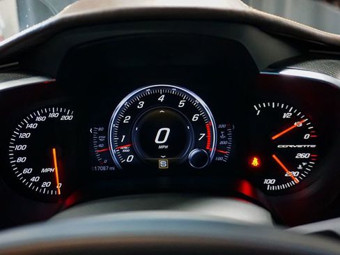 Used 2014 Chevrolet Corvette 2dr Z51 Coupe w/ 3LT Preferred Equipment Group image 30