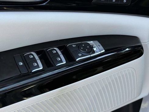 Used 2024 Kia Carnival SX FWD image 10