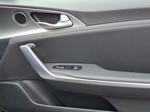 Used 2019 Kia Stinger GT image 10