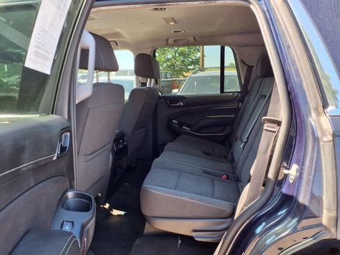Used 2018 GMC Yukon SLE w/ SLE Value Package AWD/4WD image 9