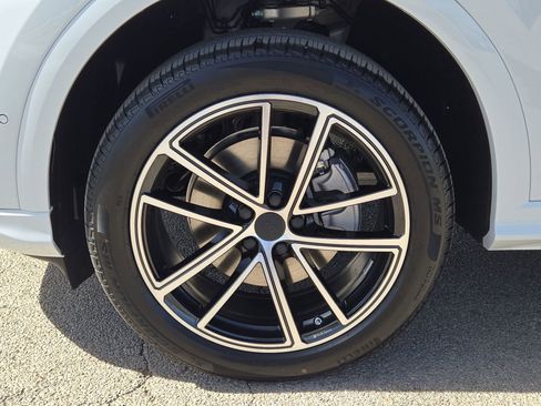 New 2026 Audi Q5 2.0T Premium image 11