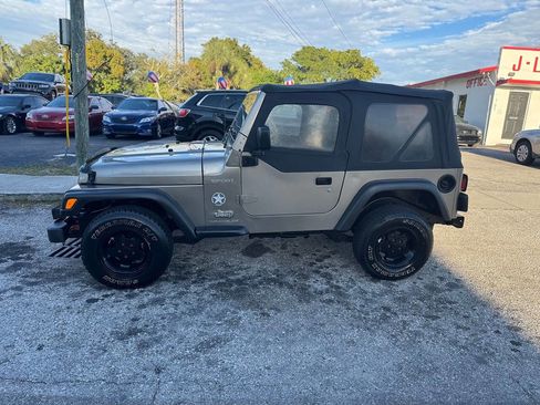Used 2004 Jeep Wrangler SE image 5
