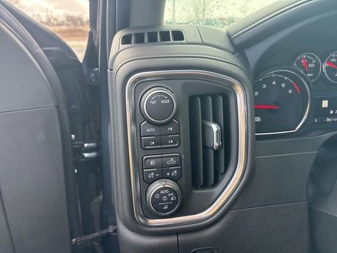 Used 2022 Chevrolet Silverado 1500 LTZ w/ LTZ Convenience Package II image 10