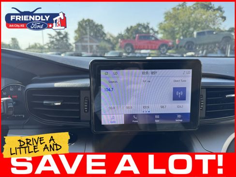 Used 2022 Ford Explorer XLT AWD/4WD image 24