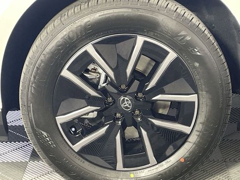 New 2026 Toyota bZ XLE Plus image 10