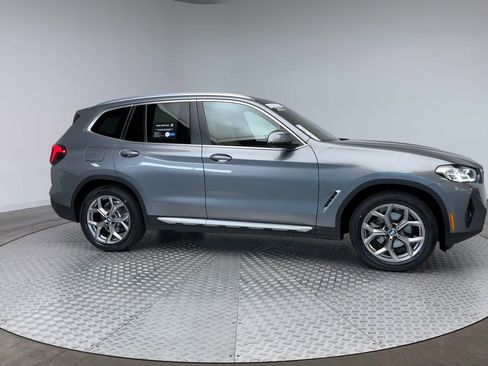 Used 2023 BMW X3 xDrive30i w/ Premium Package image 9