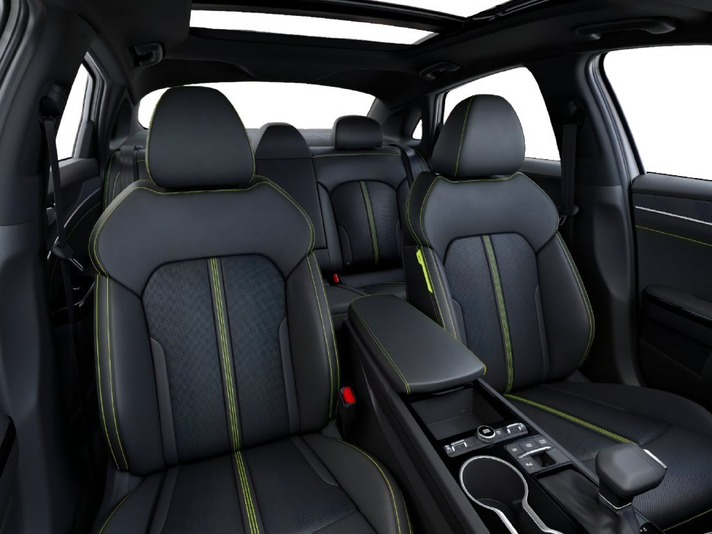 New 2027 Kia K5 GT FWD image 15