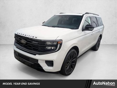 New 2025 Ford Expedition Platinum w/ Stealth Appearance Package image 1