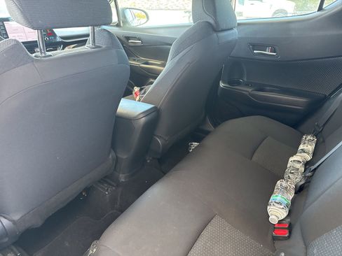 Used 2019 Toyota C-HR LE image 11