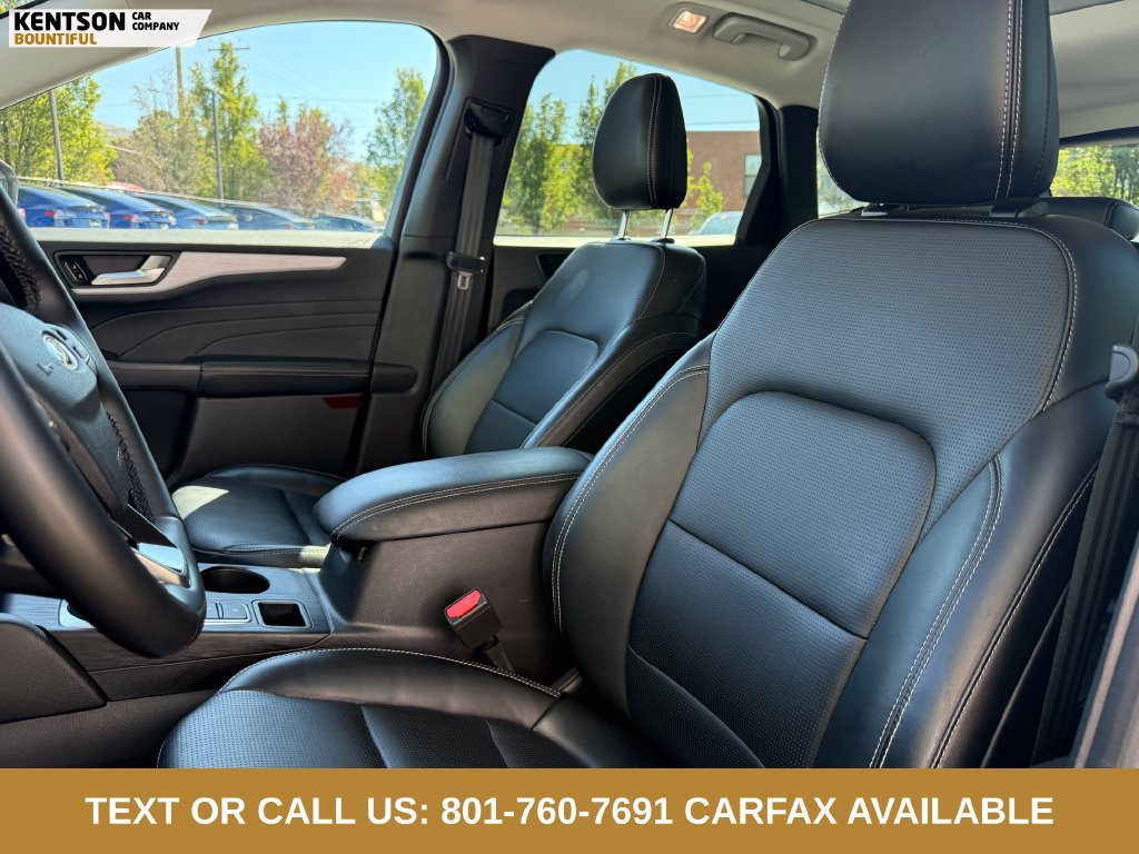 Used 2025 Ford Escape Platinum AWD/4WD image 28