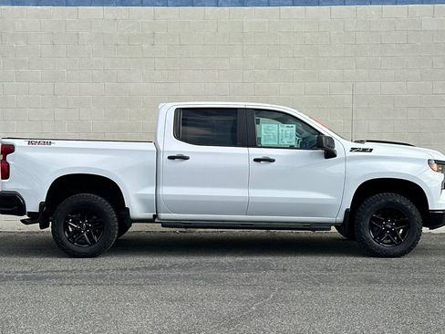 Certified 2024 Chevrolet Silverado 1500 Custom Trail Boss w/ LPO, Dark Essentials Package AWD/4WD image 3