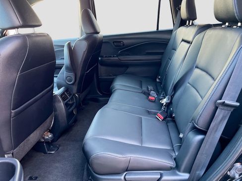 Used 2023 Honda Passport EX-L image 25