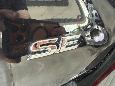 Used 2025 Toyota Camry SE w/ Multimedia Upgrade Package image 33