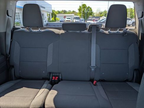 Used 2023 Chevrolet Silverado 1500 LT AWD/4WD image 16