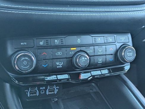 Used 2021 Dodge Durango SRT w/ Black Package AWD/4WD image 32