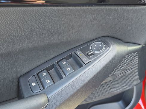 New 2026 Kia Seltos S FWD image 19