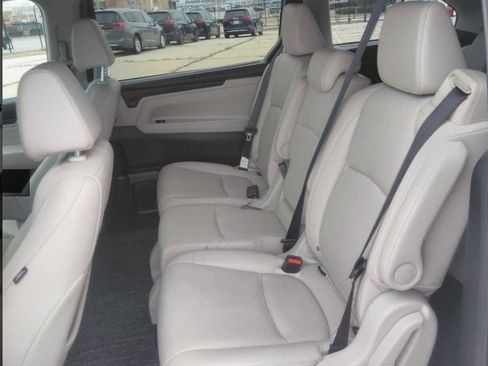 Used 2025 Honda Odyssey EX-L image 10