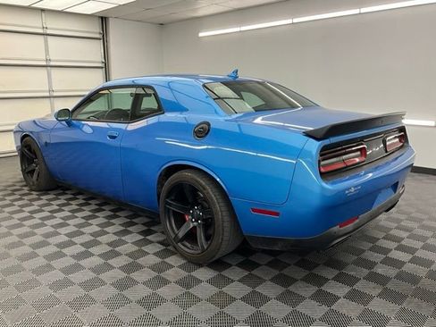 Used 2016 Dodge Challenger SRT Hellcat RWD image 20
