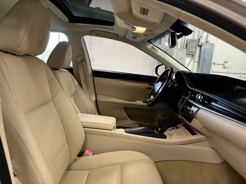 Used 2013 Lexus ES 350 Sedan image 10