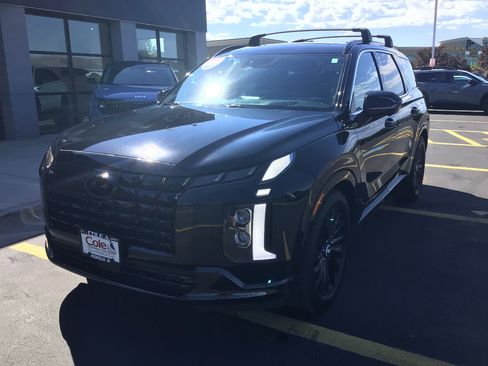 Used 2024 Hyundai Palisade Calligraphy AWD/4WD image 2