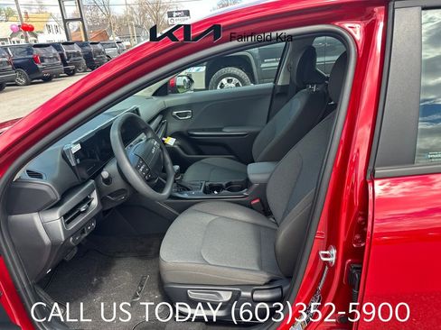New 2025 Kia K4 LXS FWD image 9