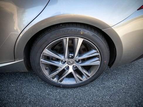 Used 2020 Lexus IS 300 w/ Premium Package image 9