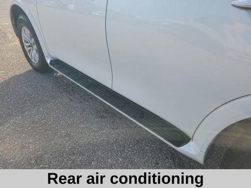 Used 2024 Nissan Armada SV image 6