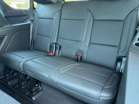 Used 2026 GMC Yukon Denali AWD/4WD image 18