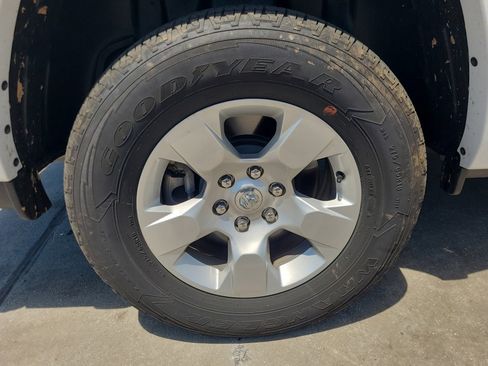 Used 2025 RAM 1500 Big Horn AWD/4WD image 27