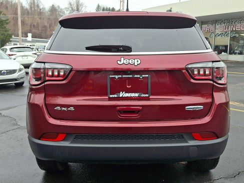 Used 2022 Jeep Compass Latitude image 5