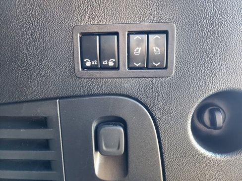 Used 2019 Chevrolet Tahoe Premier w/ Premier Plus Edition image 16