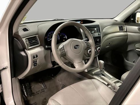 Used 2010 Subaru Forester 2.5X Limited AWD/4WD image 17