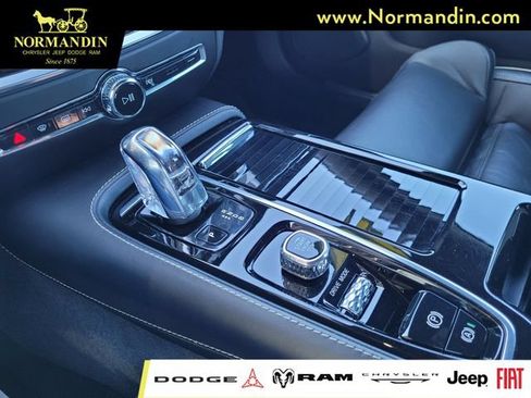 Used 2019 Volvo S60 T8 R-Design AWD/4WD image 12