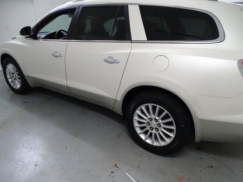 Used 2012 Buick Enclave Leather image 17
