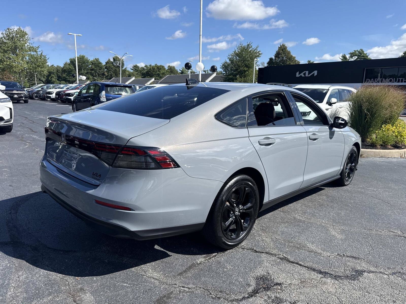 Used 2025 Honda Accord SE image 7