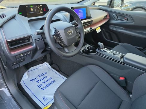 New 2026 Toyota Prius Plug-In Hybrid FWD image 25