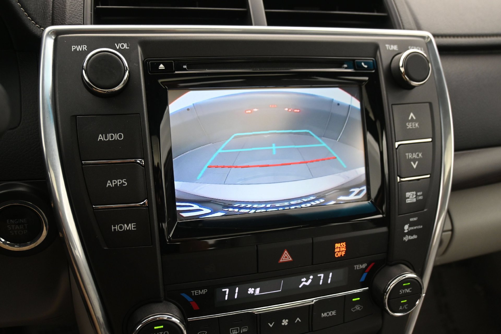 Used 2015 Toyota Camry XLE FWD image 21