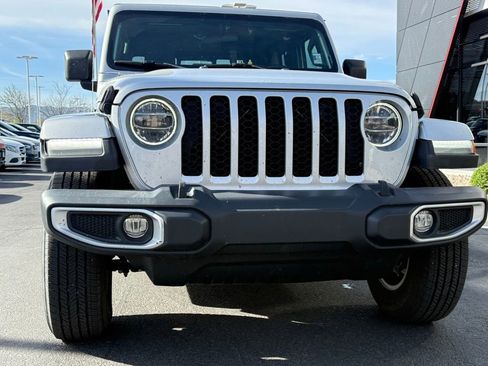 Used 2022 Jeep Gladiator Sport image 29
