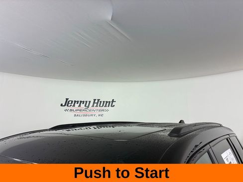 Used 2024 Jeep Grand Cherokee L Altitude image 13