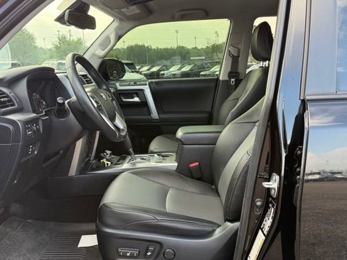 Used 2022 Toyota 4Runner SR5 Premium w/ Wilderness Package (TMS) AWD/4WD image 15